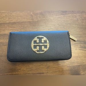 Tory Burch wallet